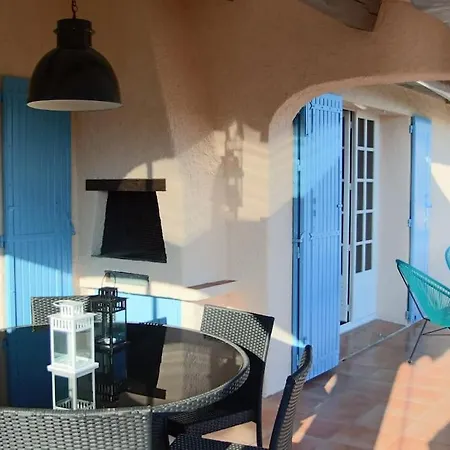 Villa Savoir Vivre With Sea View And St. Tropez La Garonnette-Plage