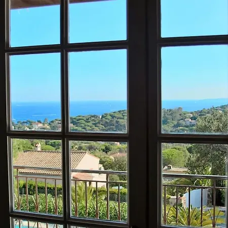 Savoir Vivre With Sea View And St. Tropez Villa