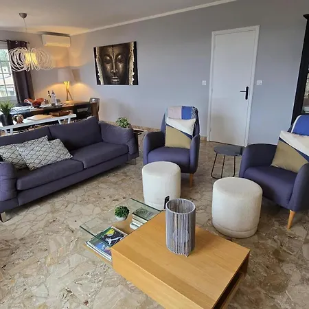Savoir Vivre With Sea View And St. Tropez *