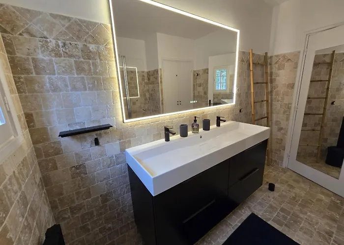 Savoir Vivre With Sea View And St. Tropez La Garonnette-Plage