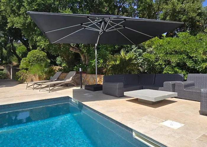 Savoir Vivre With Sea View And St. Tropez Villa *